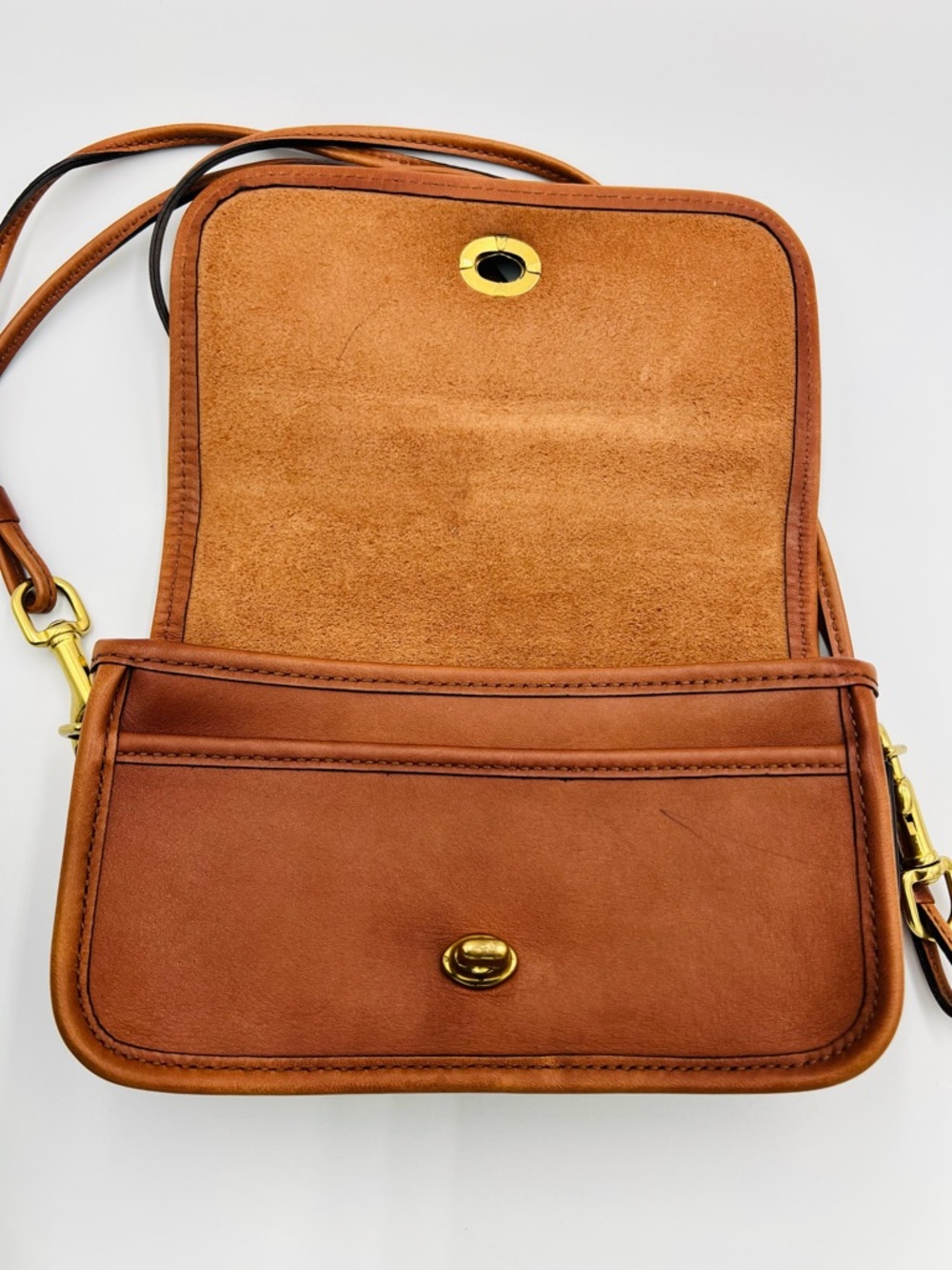 🛑SOLD🛑Vintage Coach Pocket Purse - Picture 10 of 15